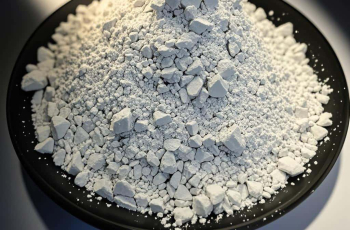 High-purity stearic acid coated calcium carbonate powder for plastics and rubber applications
