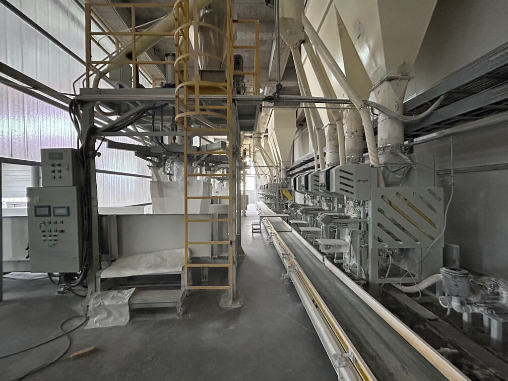 High Calcium Hydrated Lime Production
